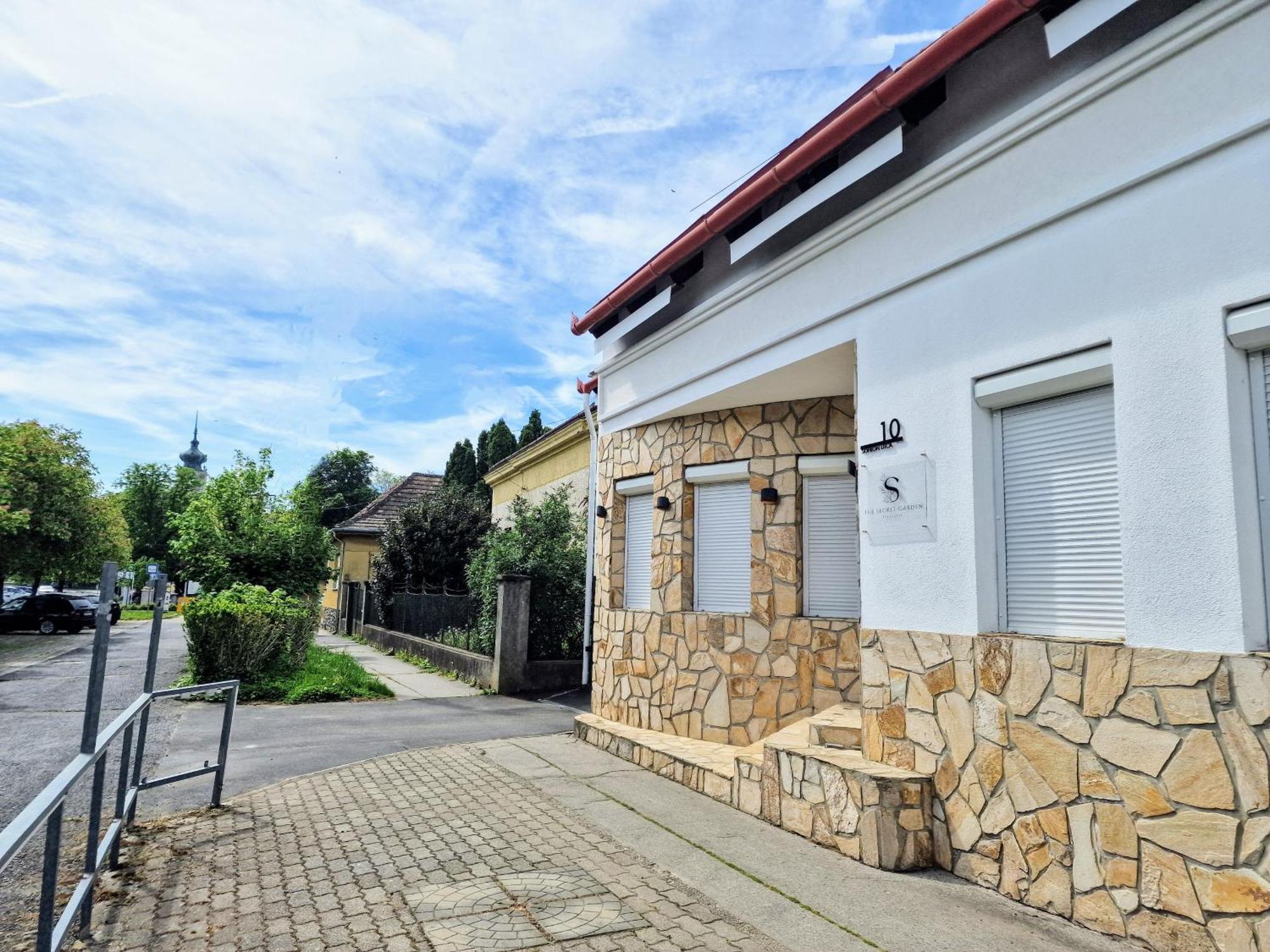 Bed and Breakfast The Secret Garden - Keszthely Exterior foto