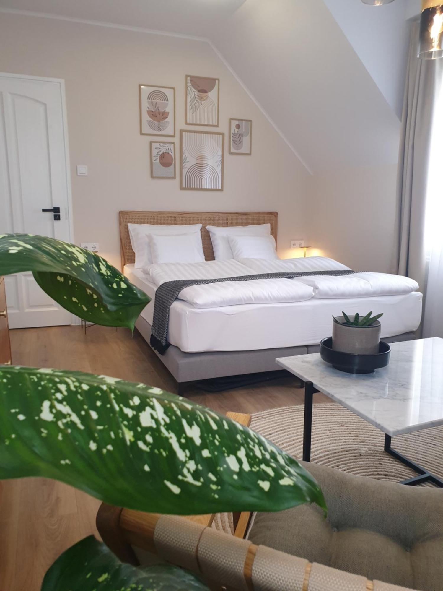 Bed and Breakfast The Secret Garden - Keszthely Exterior foto