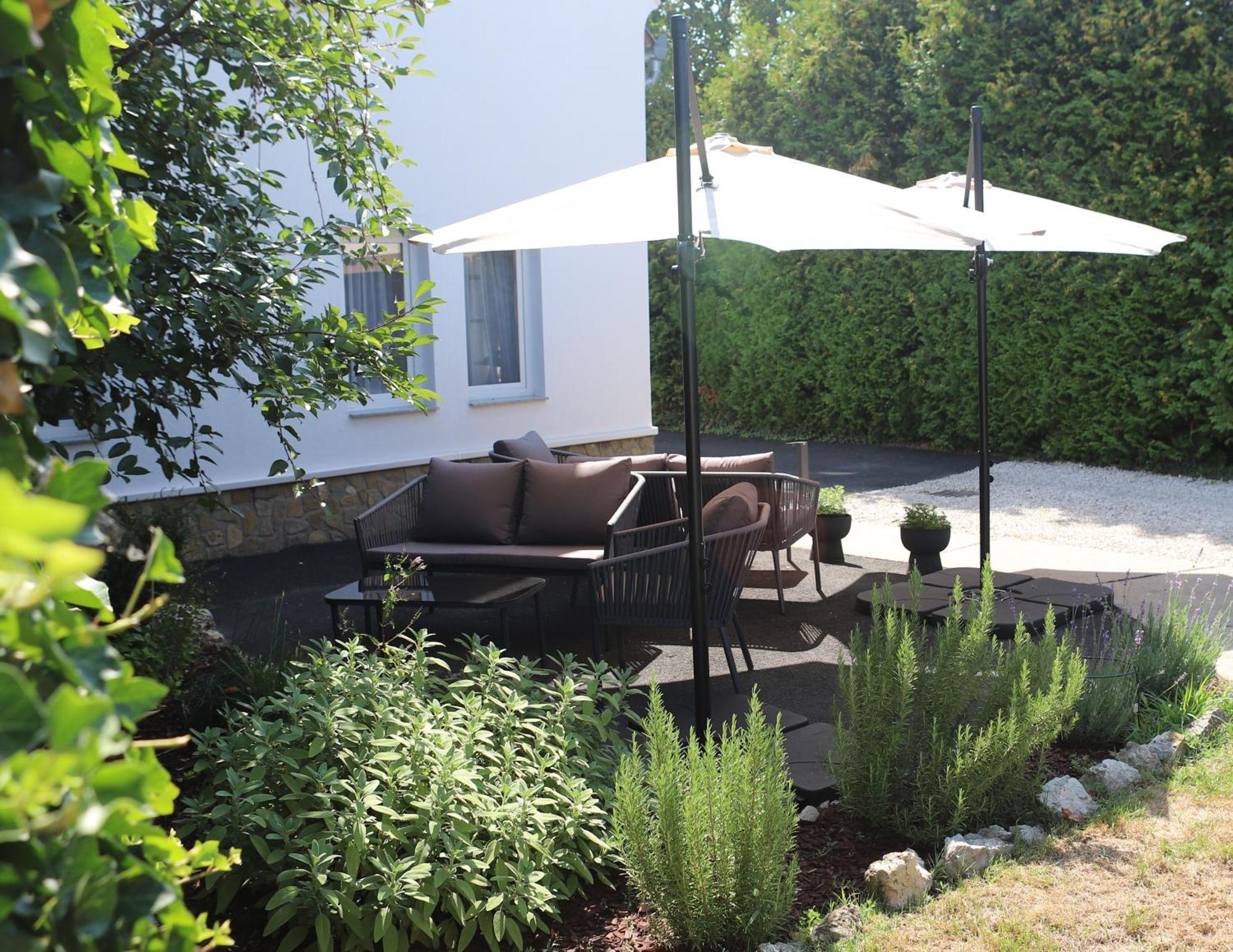 Bed and Breakfast The Secret Garden - Keszthely Exterior foto